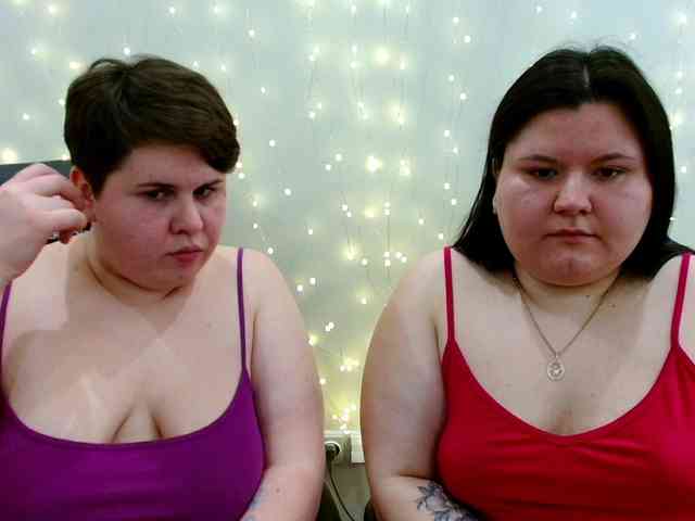 BeckyAndEllen webcam