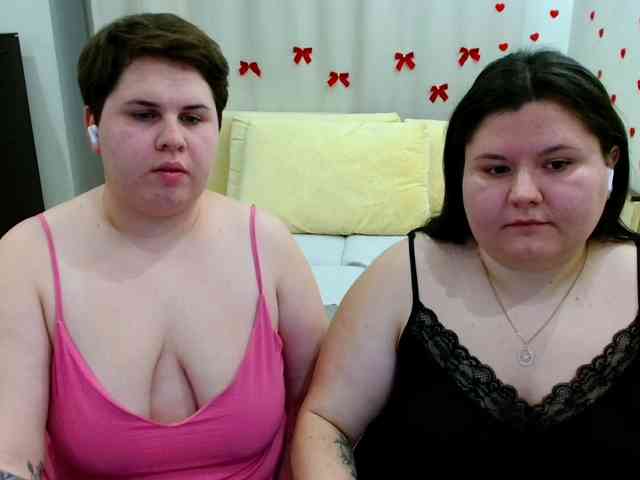 BeckyAndEllen webcam