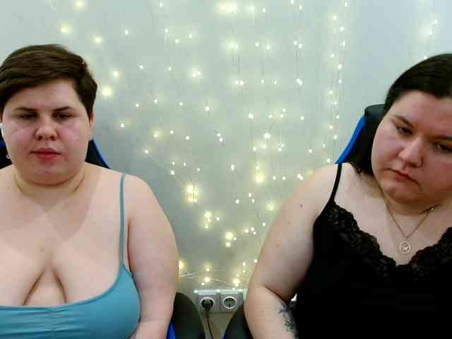 BeckyAndEllen webcam
