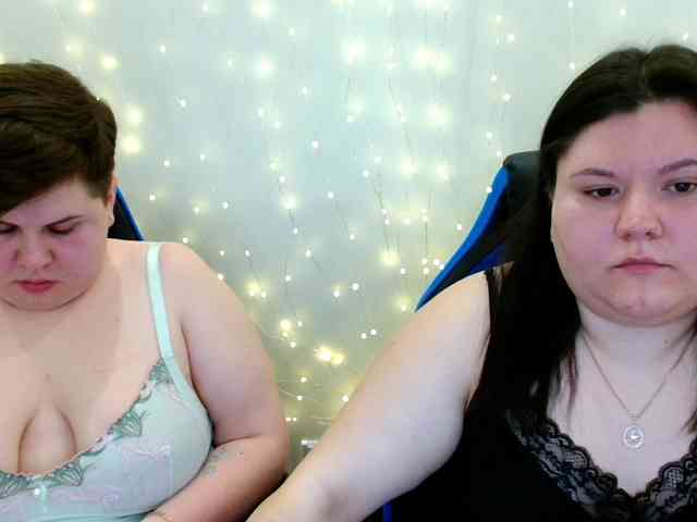 BeckyAndEllen webcam