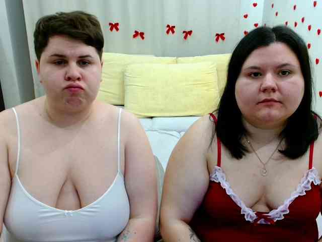 BeckyAndEllen webcam