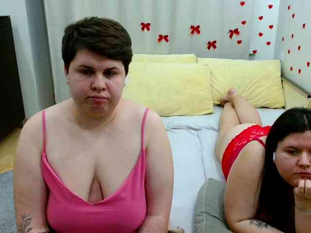 BeckyAndEllen webcam