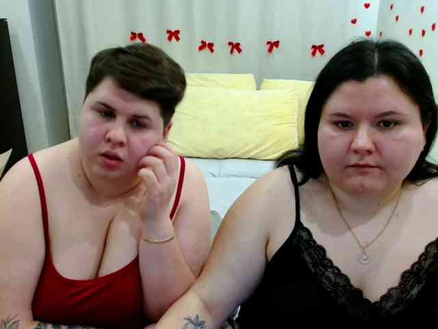 BeckyAndEllen webcam
