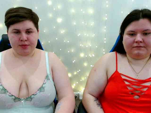 BeckyAndEllen webcam