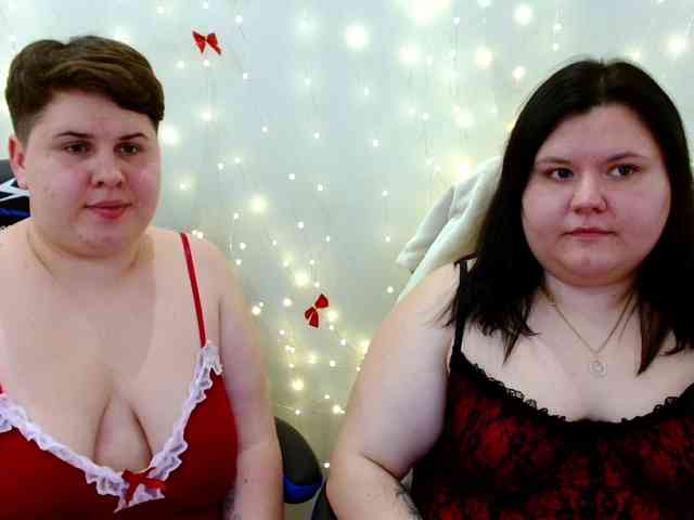 BeckyAndEllen webcam
