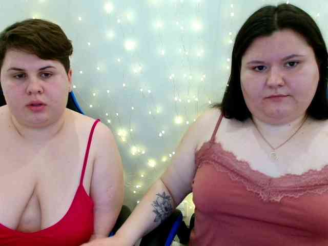 BeckyAndEllen webcam