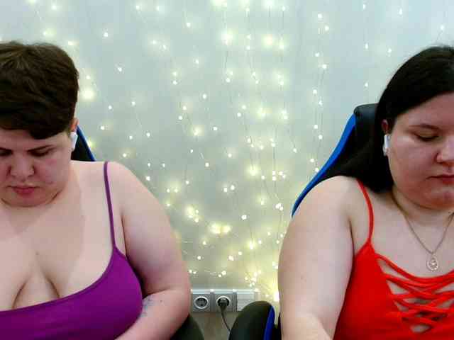 BeckyAndEllen webcam