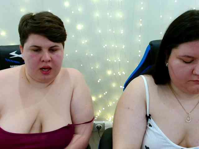 BeckyAndEllen webcam
