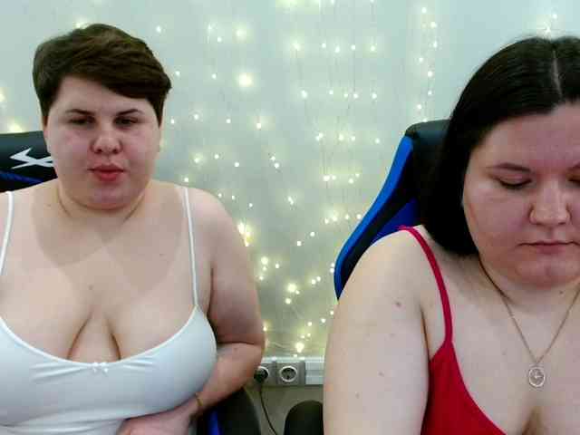 BeckyAndEllen webcam