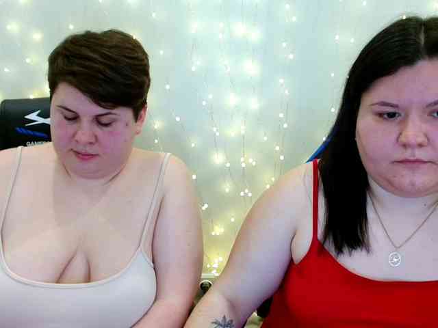 BeckyAndEllen webcam