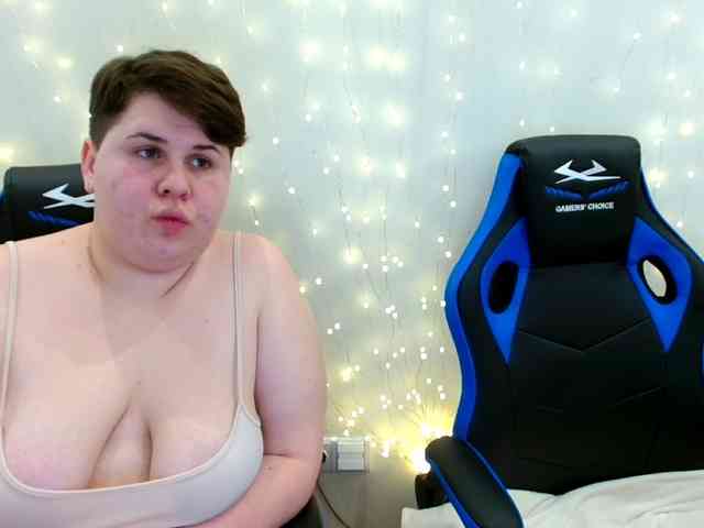 BeckyAndEllen webcam