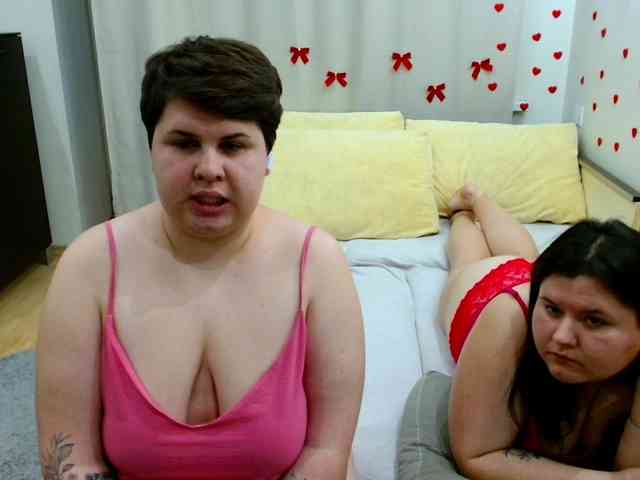 BeckyAndEllen webcam