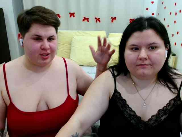 BeckyAndEllen webcam