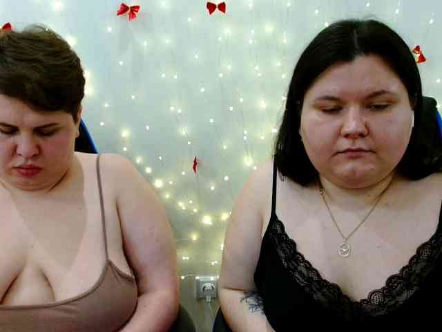 BeckyAndEllen webcam