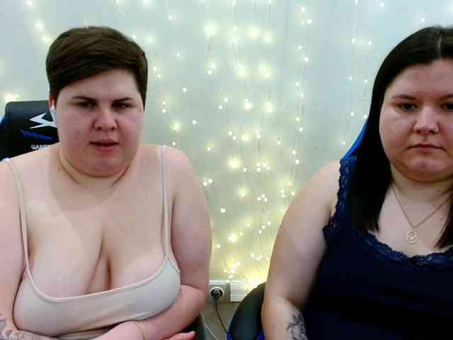 BeckyAndEllen webcam