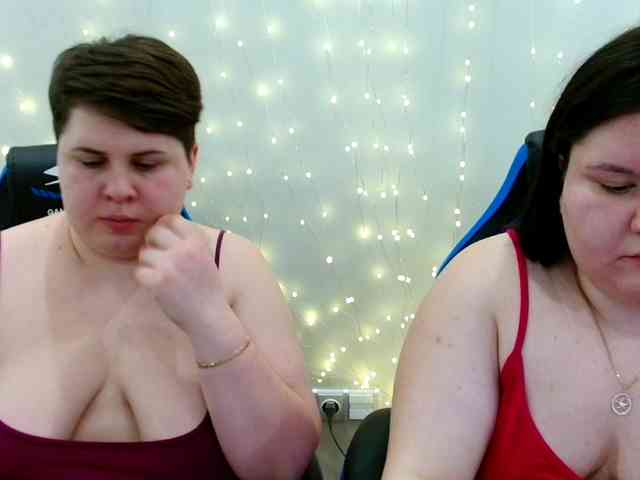 BeckyAndEllen webcam