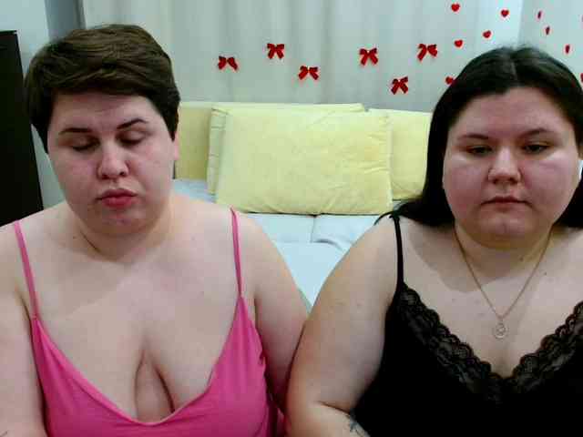 BeckyAndEllen webcam