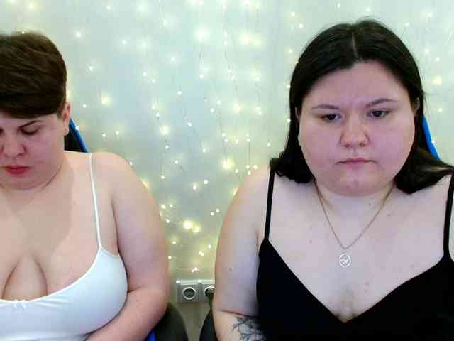 BeckyAndEllen webcam