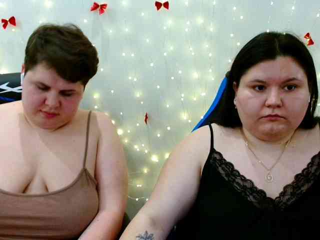BeckyAndEllen webcam