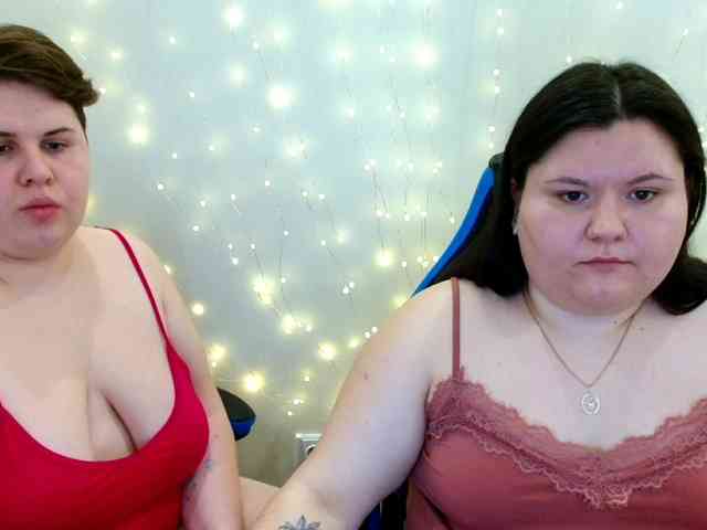 BeckyAndEllen webcam