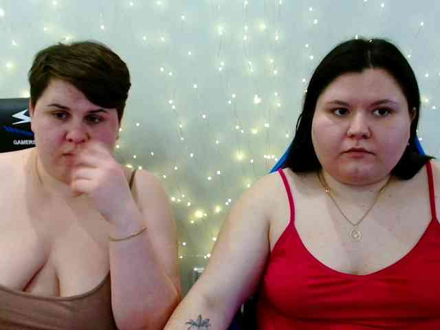 BeckyAndEllen webcam