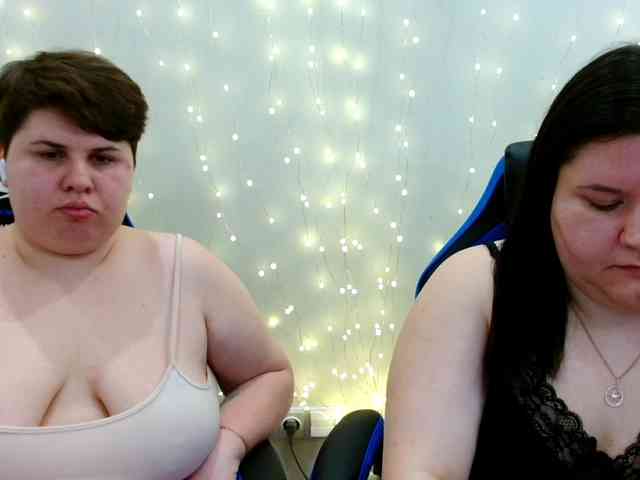 BeckyAndEllen webcam
