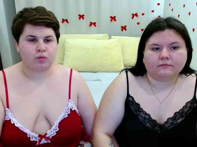 BeckyAndEllen webcam