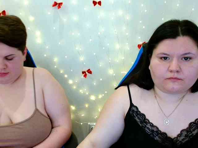 BeckyAndEllen webcam