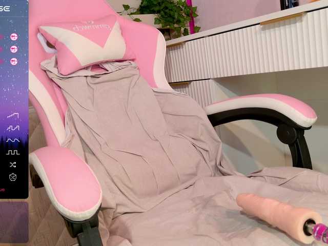 LeonaEviann's BongaCams show and profile