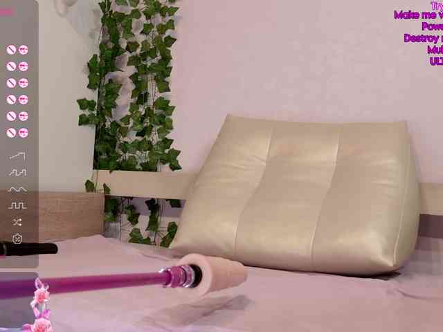 LeonaEviann Live Webcam on BongaCams