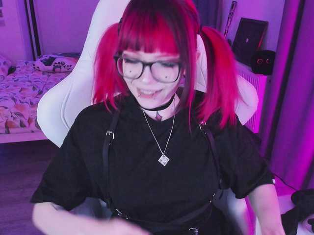 Yumi-Youkai's BongaCams show and profile