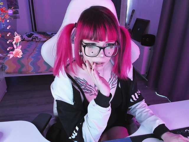 Yumi-Youkai's BongaCams show and profile