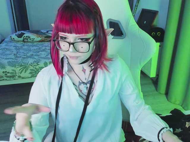 Yumi-Youkai's BongaCams show and profile