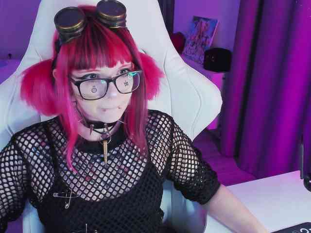 strip chat room Yumi-Youkai