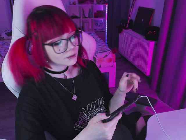 Yumi-Youkai Live Webcam on BongaCams