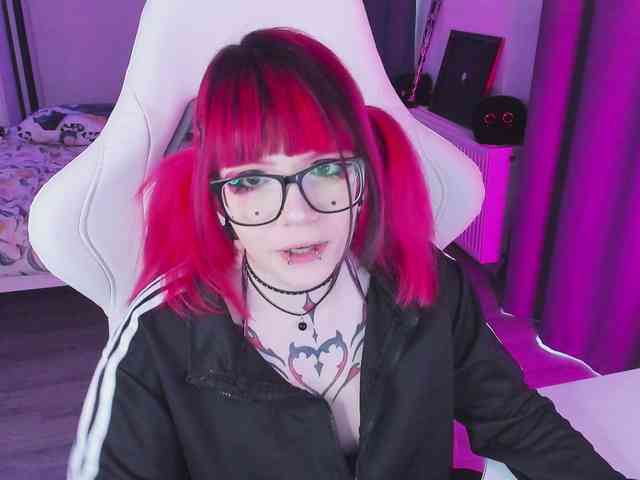 Yumi-Youkai Live Webcam on BongaCams