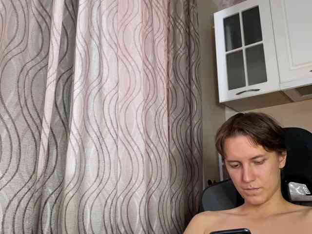 olilolop Live Webcam on BongaCams