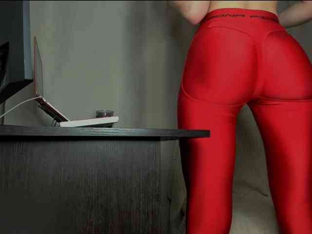 nude live chat room Hollyharlot