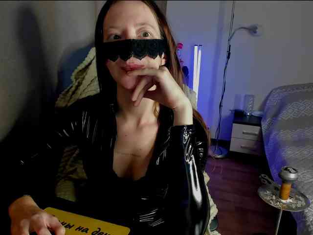 holyharlot webcam