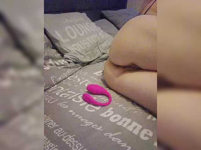 Koshecka77's BongaCams show and profile