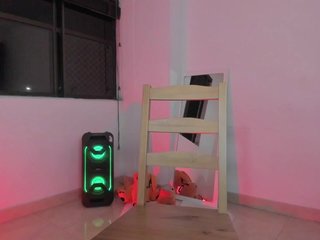 littleDanni Porn Show