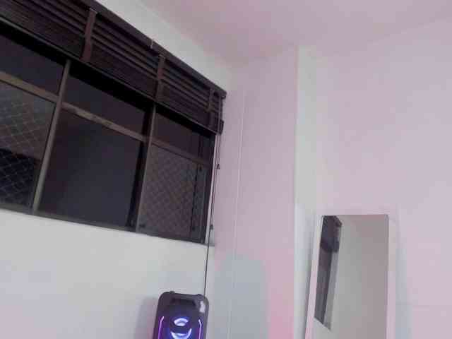 littleDanni webcam