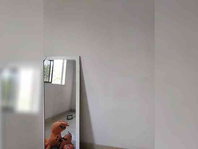striptease webcam LittleDanni