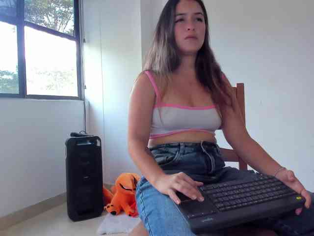 littleDanni webcam
