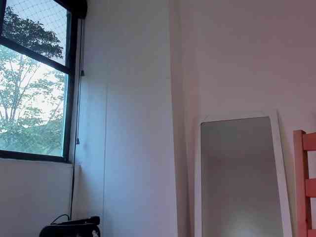 littleDanni webcam