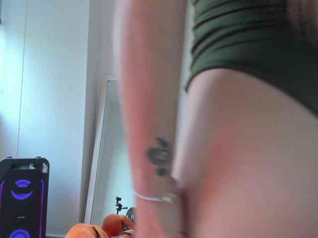 littleDanni webcam