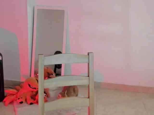 littleDanni webcam