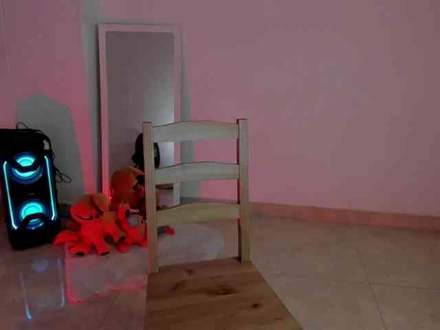 littleDanni webcam