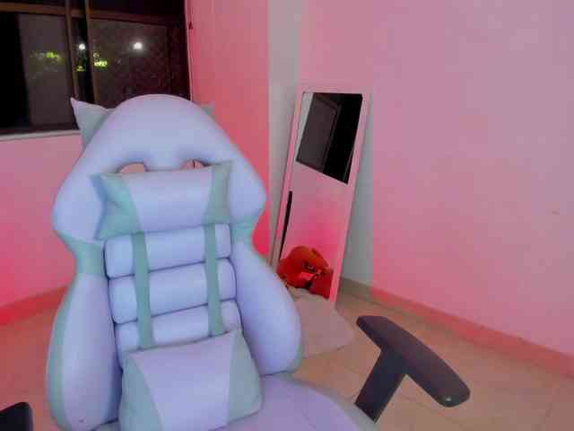 littleDanni webcam