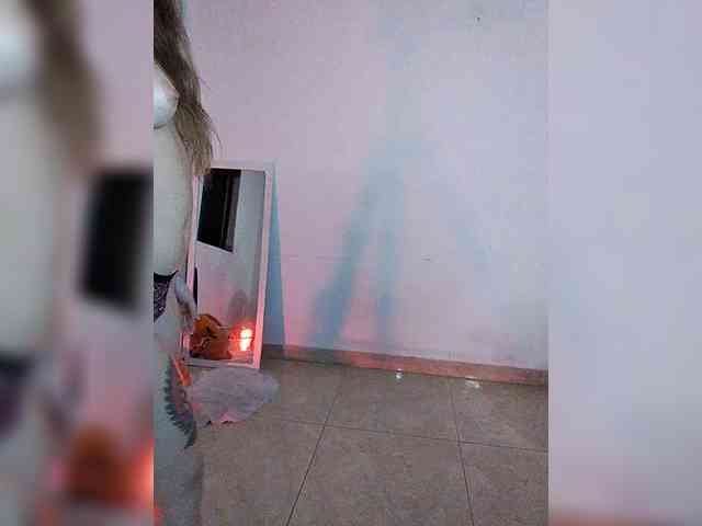littleDanni webcam